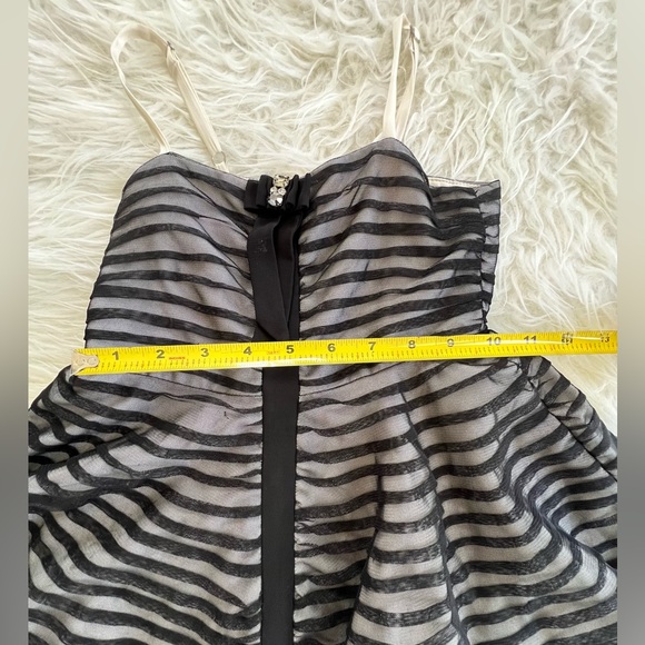 TBF Girl Adjusted Strips Dress Black And Cream Size 110/56 Y2K - Picture 10 of 11
